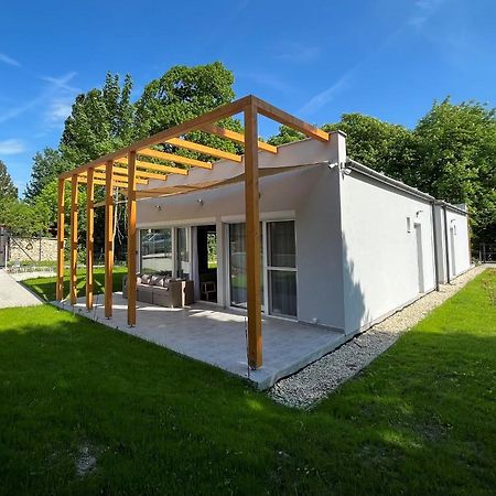 Aranygesztenye Apartmanhaz Balatonudvari Extérieur photo